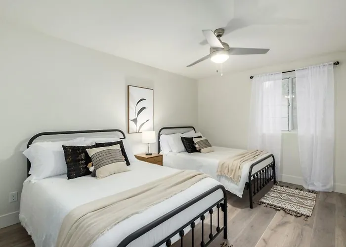 5br Citrus Family Estate-sleeps 13-free Htd Pool-gameroom Holiday home *