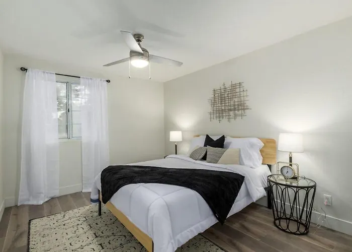 5br Citrus Family Estate-sleeps 13-free Htd Pool-gameroom *